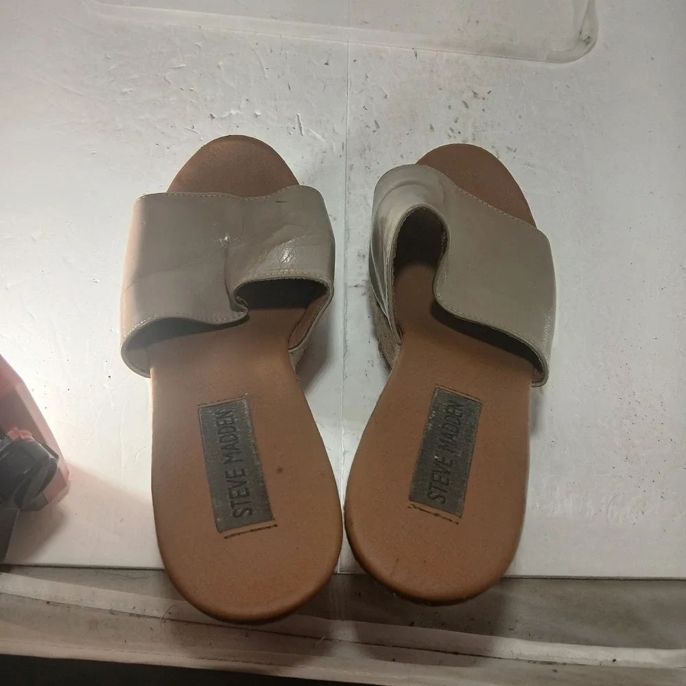 Steve Madden P-Korbi Platform Slide 7.5M Tan Espadrille Wedge Patent Boho Y2K